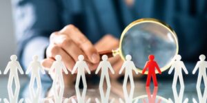 5 essential factors to consider when choosing insurance staffing solutions