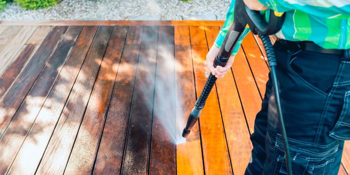 exploring the different applications of commercial pressure washing