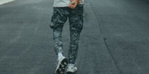 How to Choose the Perfect Fit: Cargo Pants for Men