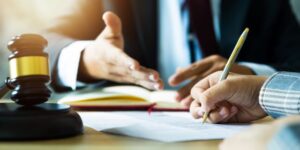 Investment Lawyers: Navigating Legalities for Financial Success