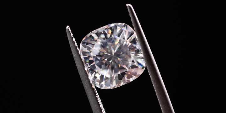 Moissanite Vs. Diamonds - What You Need To Know