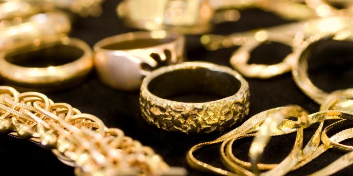 Top Tips For Sourcing High-Quality Wholesale Jewelry Liquidation